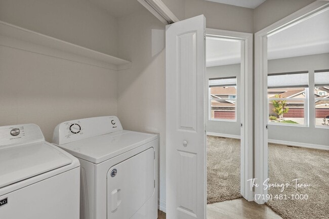 Building Photo - LUXURY 3BR TOWNHOME IN THE VILLAS AT NORTH...