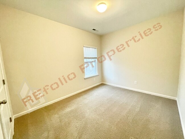 Building Photo - Gorgeous 4 Bedroom, 2.5 Bath House with Office + Loft in Arlington Meadows, Fuquay Varina, April 7!