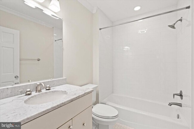 Building Photo - 4905 Dorset Ave