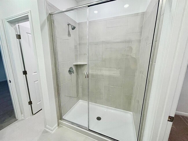 Building Photo - 1018 Vanderscile Rd