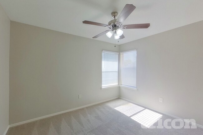 Building Photo - 3521 Kirby Creek Dr