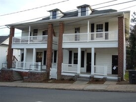 Building Photo - 664 W 2nd St