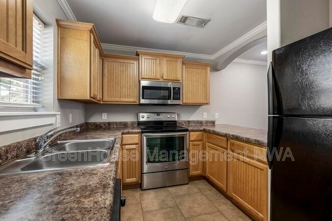 Building Photo - 2210 Karrington Ridge