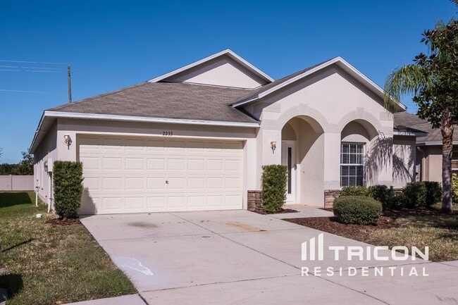 Building Photo - 2233 Roanoke Springs Dr