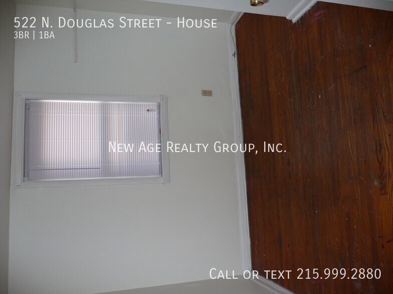 Building Photo - 522 N Douglas St