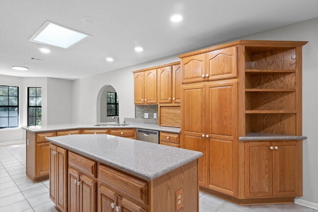 Building Photo - 661 St Lucia Cove