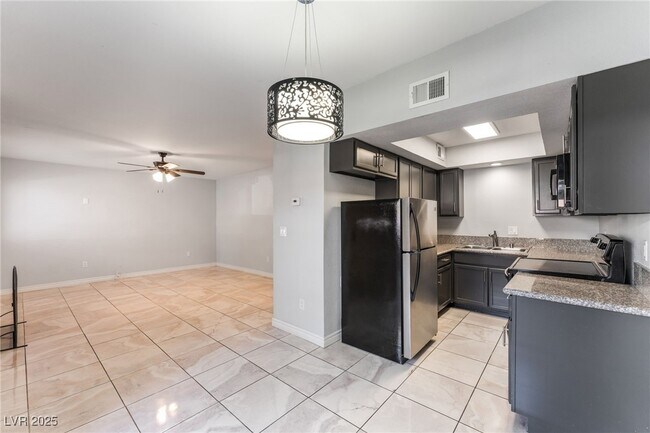 Building Photo - 2732 Eldora Cir