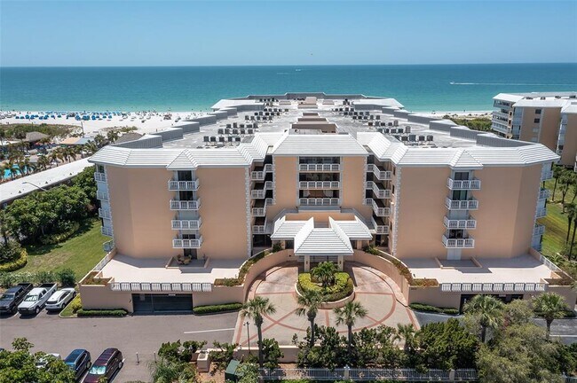 Building Photo - 6500 Sunset Way