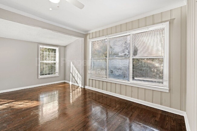 Building Photo - 76 Burbank Dr NW