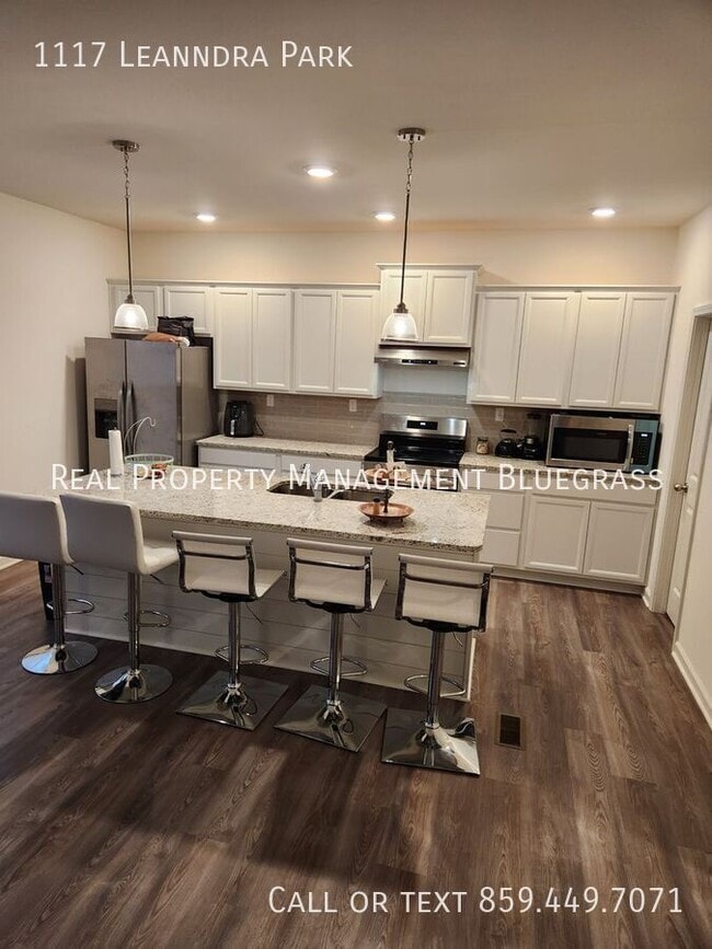 Building Photo - 1117 Leanndra Pk