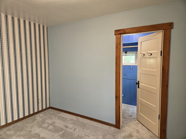 2nd Bdrm to PowderRm - 4005 N 24th St