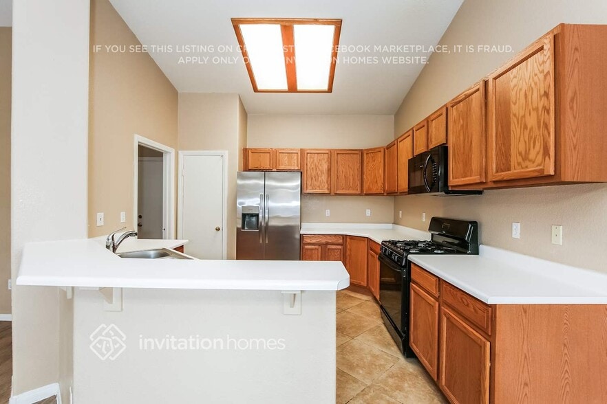 Building Photo - 115 Quailbush Dr