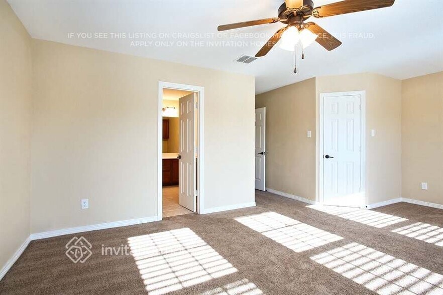 Building Photo - 2206 Brandy Dr
