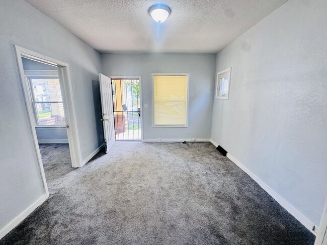 Building Photo - 3616 W 47th St
