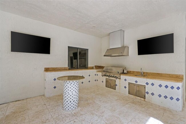 Building Photo - 10630 El Caballo Ct