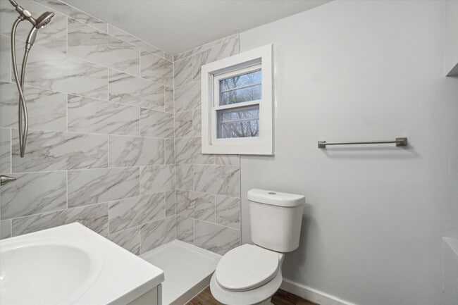 Building Photo - 1025 Cady Ct