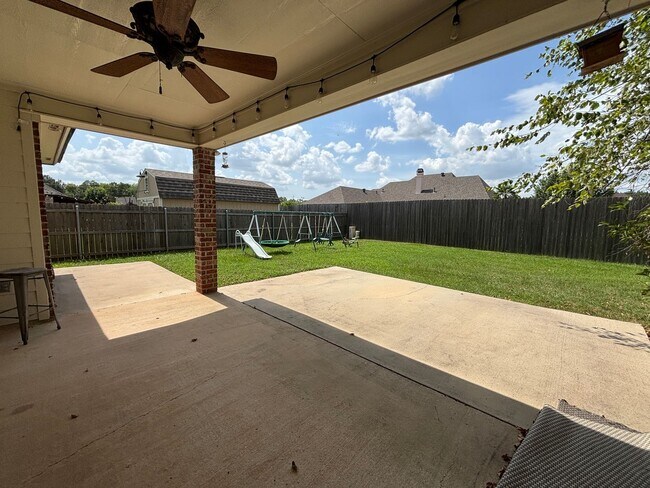 Building Photo - GATED COMMUNITY OFF SLIGO ROAD IN SOUTH BOSSIER (10 Miles from Barksdale Air Force Base)