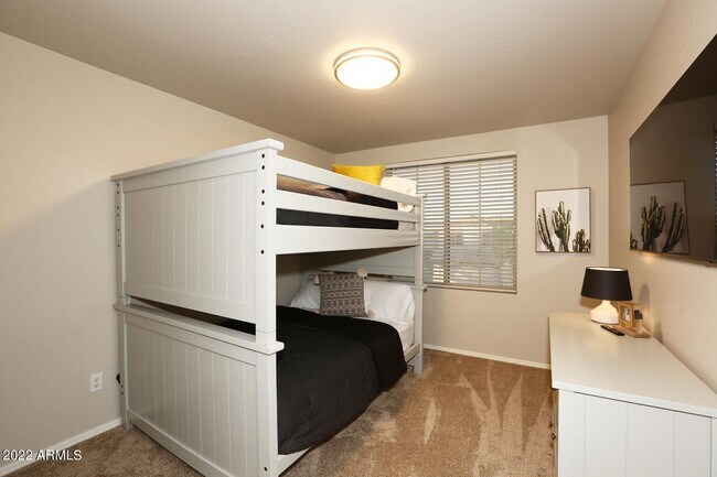 Building Photo - 10354 E Raintree Dr