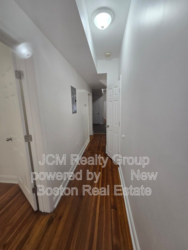 Building Photo - 138 Chestnut St