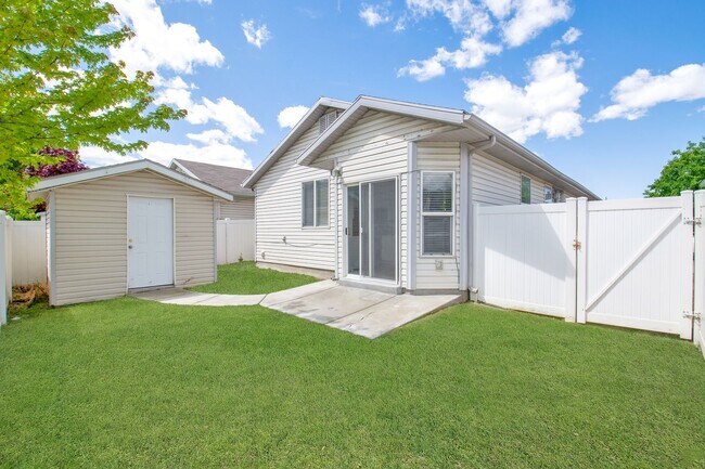Building Photo - 286 Caleb Dr