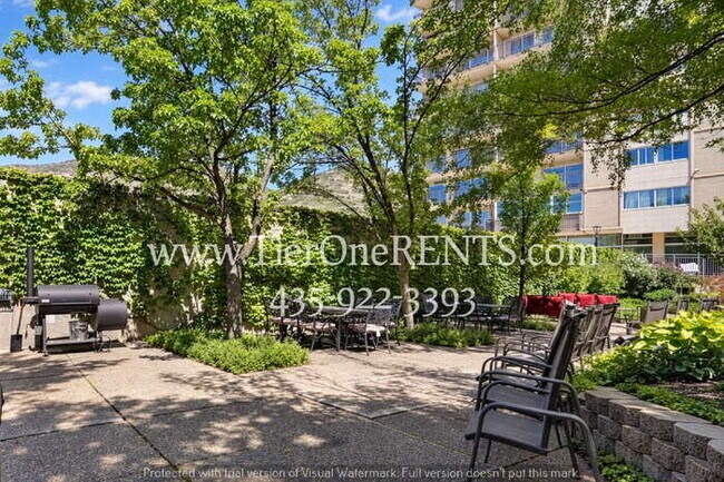 Building Photo - This property offers a NO DEPOSIT option available for qualified renters