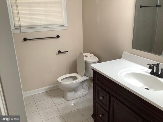 Building Photo - 9300 Southmoor Ct