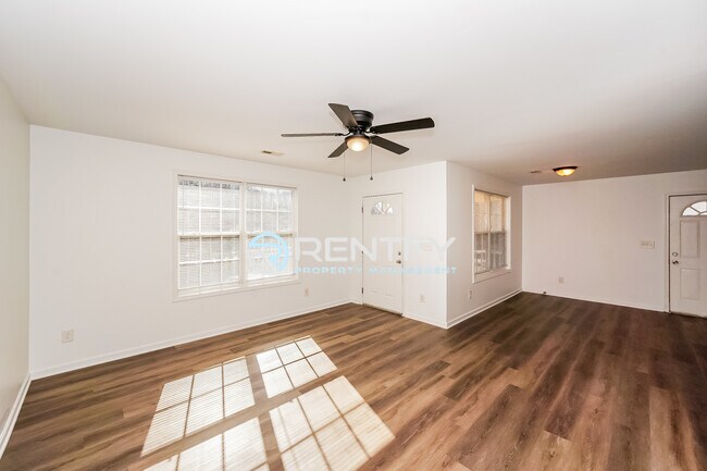 Building Photo - 1110 Mason St