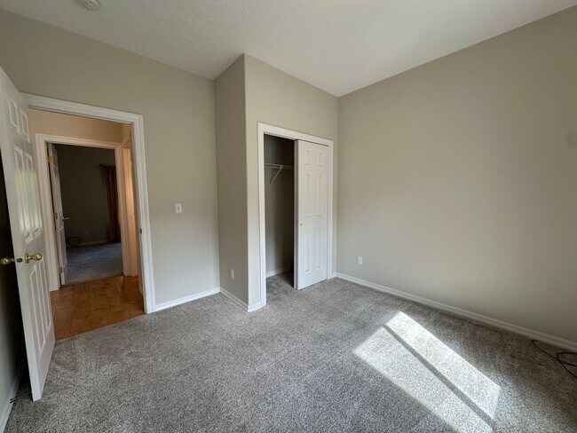 Building Photo - Spacious One-Level Living – 3 Bedrooms, 2 Baths, Central Valley School District