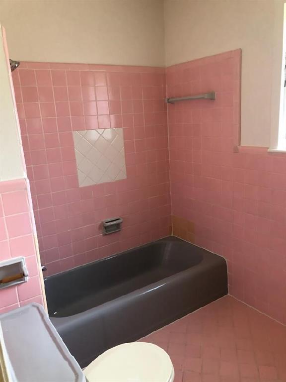 Building Photo - 10806 Burdine St