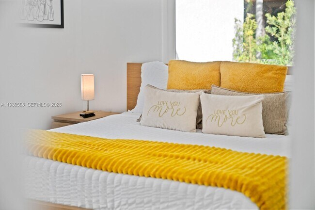 Building Photo - 1730 NE 137th Terrace