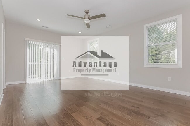 Building Photo - 1536 Montreat Ave SW