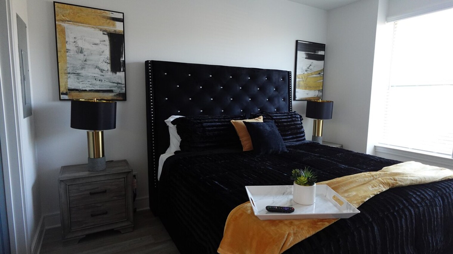 Building Photo - 9127 Town Center Pkwy