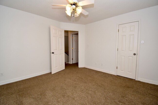 Building Photo - 3 Bed, 2 Bath Home in Ruston