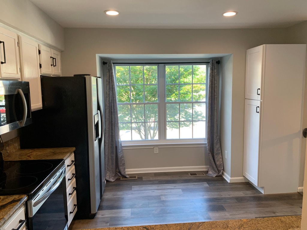 Kitchen - 1348 Cox Cove Ct