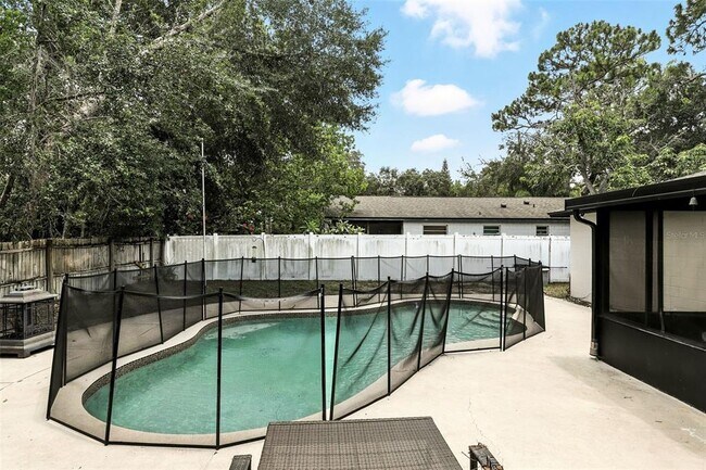 Building Photo - 102 Ventura Dr