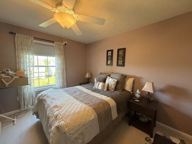 Building Photo - Brynwood Single Family Home