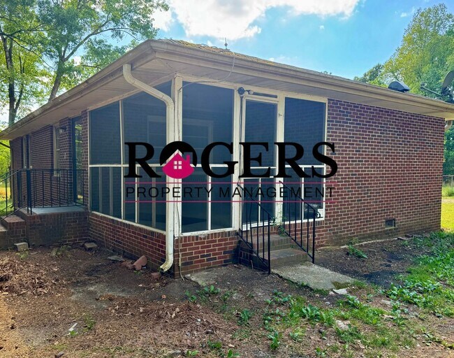 Building Photo - Rural Affordable Living Near Oxford Prep