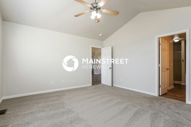 Building Photo - 3 Bedroom Pet-Friendly Home in SMITHFIELD, NC with Main Street Renewal