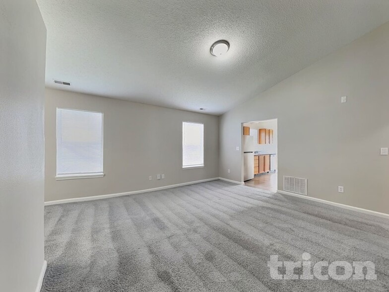 Building Photo - 643 Rocky Meadow Dr