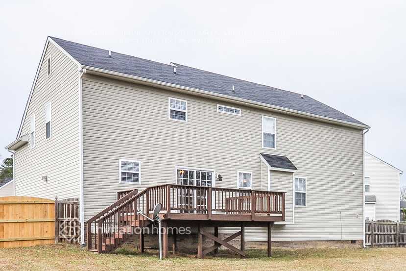 Building Photo - 202 Timeless Cir