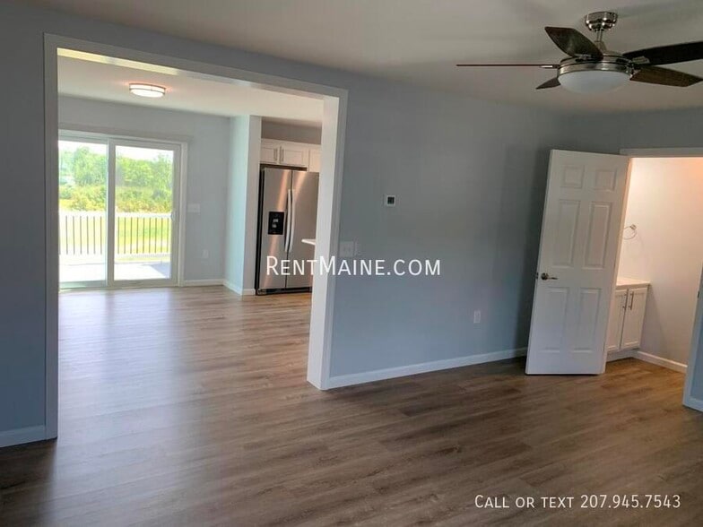 Building Photo - 208 Rocky Rdg Dr