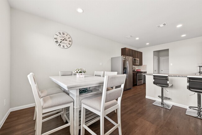 Building Photo - 3815 W Alessano Ln