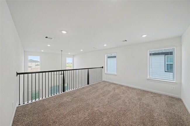 Building Photo - 4307 Camden Lakes St