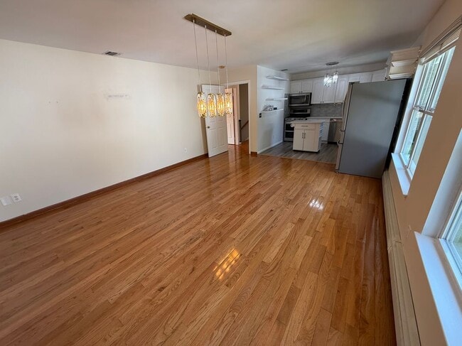 Building Photo - 109 Adirondack Dr