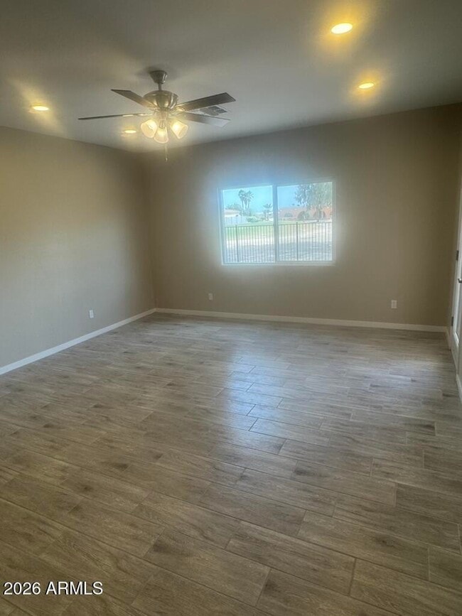 Building Photo - 15235 S Country Club Dr