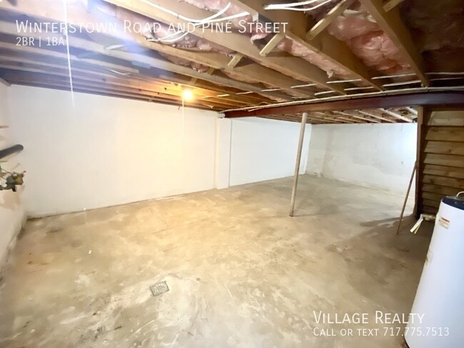 Building Photo - Large 2-Bedroom Townhome in Red Lion! Pati...