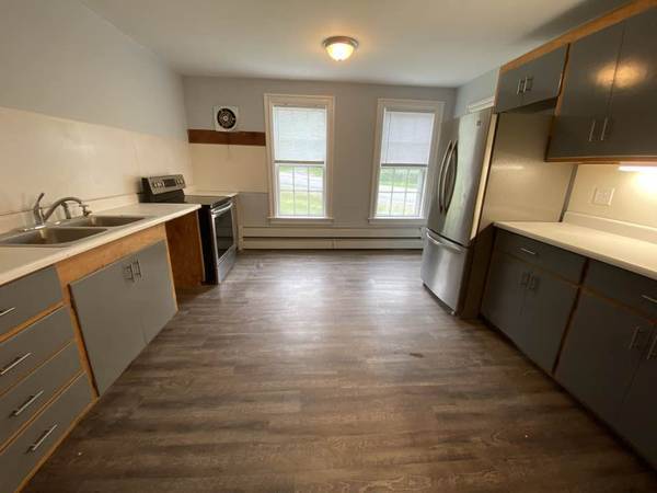 Building Photo - 48 Plank Rd