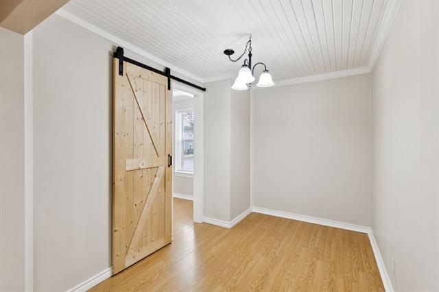 Building Photo - 416 N Oak St