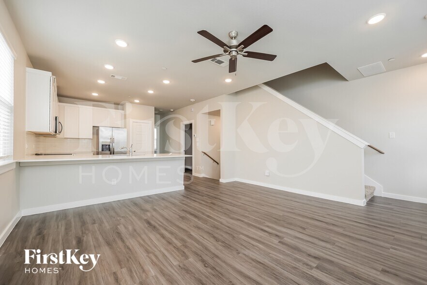 Building Photo - 18435 Idyllic Aly