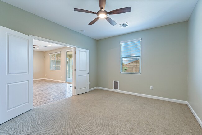 Building Photo - 14241 E Hub Dr